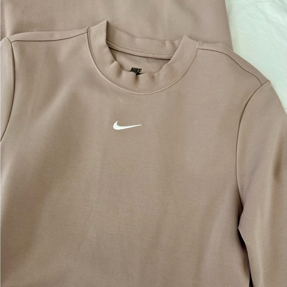 Nike Women’s Small  Midi TShirt Dress NWOT ($85) Sportswear Essential Crewneck - Picture 5 of 7